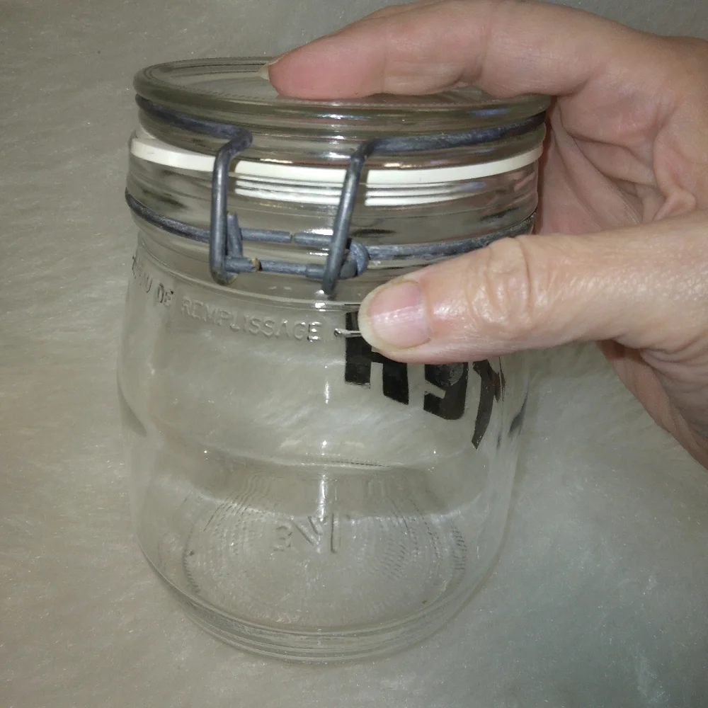 Vintage  TEA 3/4 L Glass Wire Bale Kitchen Storage Jar